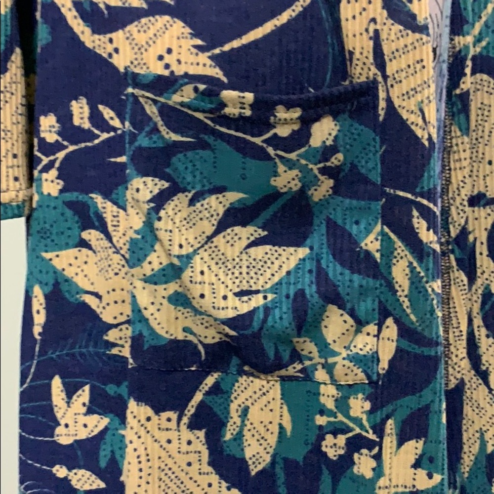 lularoe sarah duster - Picture 3 of 3